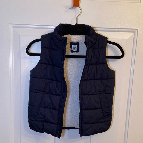 GAP KIDS - Navy Puffer Vest with Sherpa Liner - Picture 1 of 6